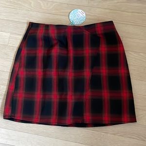 LF Mint Vanilla red and black plaid skirt NWT